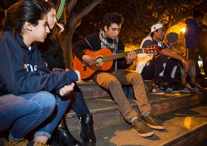 موسيقى الشارع تنتشر في شوارع العاصمة المغربية الرباط 