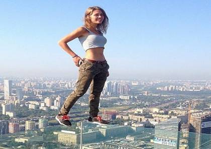 صور: حسناء روسية تلتقط أخطر صور "سيلفي" في العالم