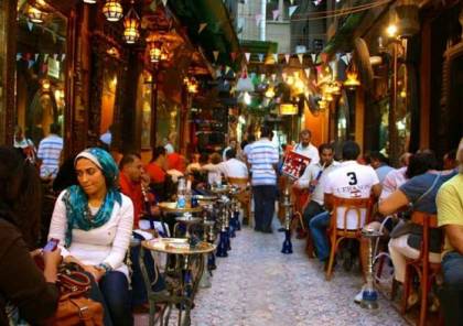 كورونا: مصر تغلق الأندية الرياضية ومراكز الشباب والمقاهي من السابعة مساء حتى السادسة صباحا 