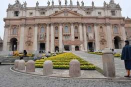الفاتيكان يعلن توقيف قس بسبب مواد إباحية