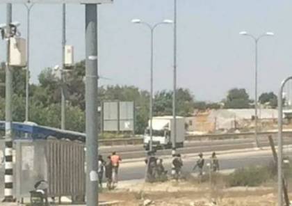 الاحتلال يصيب شابا بالرصاص على مفرق "عصيون" شمال الخليل