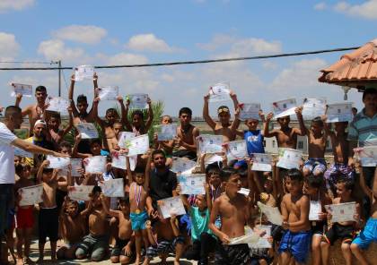 نادي قلقيلية يخريج فوج القدس للسباحة