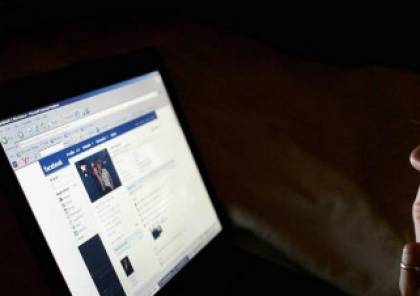 فتاة عمرها 14 عاما تقاضي فيسبوك لإنه أخفق في منع تداول صورتها وهي “عارية”
