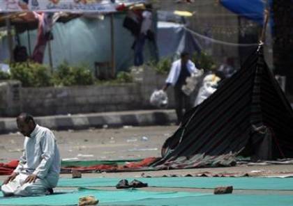 مقتل تسعة على الأقل بالقاهرة واثنين في سيناء