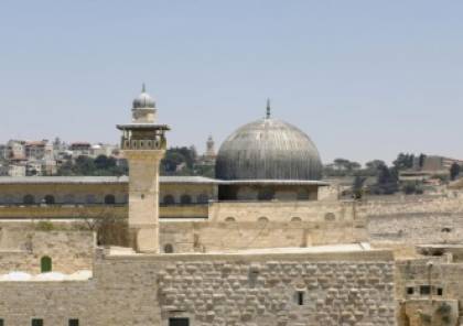 هارتس تكشف : خطة إسرائيلية لفصل ضواحي فلسطينية عن القدس لتجنب الخطر الديمغرافي