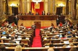 برلمان كتالونيا يعلن الانفصال عن إسبانيا 