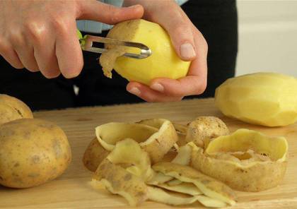5 فوائد واستخدامات لقشور البطاطس... لم تعرفوها من قبل!