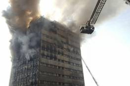 فيديو: انهيار برج "بلاسكو" التجاري الشهير وسط طهران وبداخله عشرات رجال الانقاذ