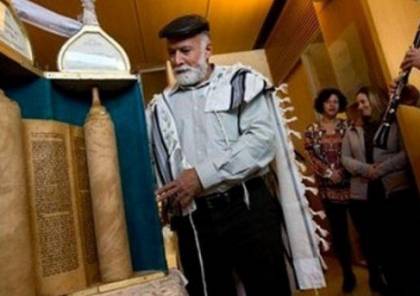 جهود إسرائيلية لمنع إعادة الأرشيف اليهودي إلى العراق