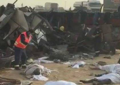 مصرع سبعة معتمرين مصريين وإصابة 16 آخرين بحادث سير في السعودية
