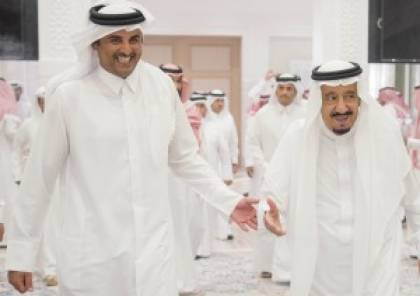 فيديو: الملك سلمان يؤدي رقصة "العرضة" في قطر