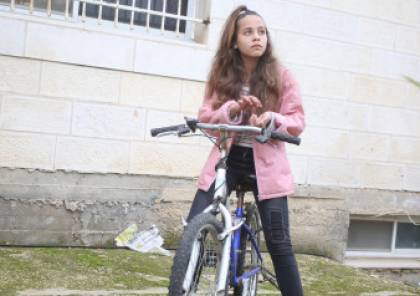 طفلة فلسطينية "تهدد أمن إسرائيل".. تقرير سري يحذر من خطورة أصغر صحفية في العالم"