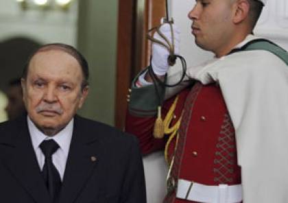 السلطات الجزائرية تحدد 17 أبريل المقبل موعدا لإجراء الانتخابات الرئاسية