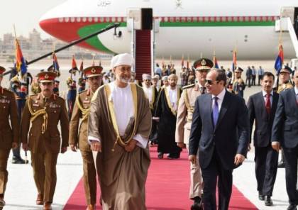 ما علاقة زيارة سلطان عمان للقاهرة في اعادة العلاقة بين مصر وإيران؟