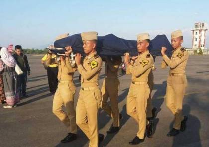 شاب إندونيسي ينقذ مئات المسافرين من موت محقق