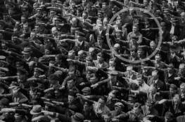 قصة النازي الذي تحدى هتلر ورفض تأدية التحية