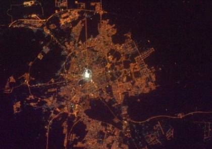 صور مذهلة وفيديو: شاهد الكعبة والمسجد النبوي من محطة الفضاء الدولية