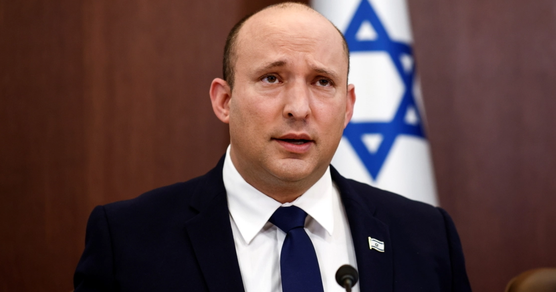 فلسطين المحتلة – ويتهم بينيت قطر وتركيا بإعادة تأهيل حماس كقوة مسيطرة في غزة