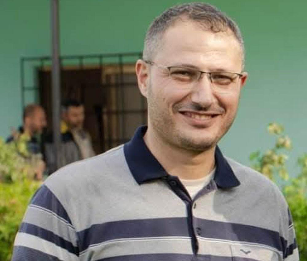 فلسطين المحتلة – غزة: إسرائيل تعلن عن اغتيال المسؤول عن تفجيري الحافلتين في بئر السبع وأدىا إلى مقتل 16 إسرائيليا.