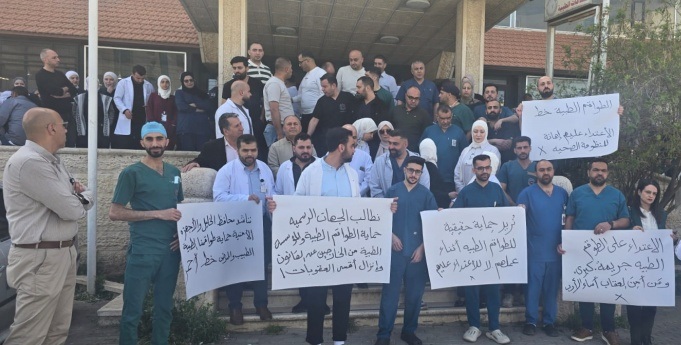 اعتداء عنيف على طواقم طبية في الخليل..