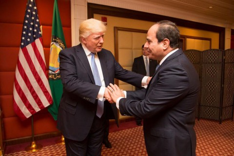 ترامب يهدد باستئناف القصف في حال “لم تحسن إيران التصرف”.. ويجري مباحثات مع السيسي حول أزمة سد النهضة