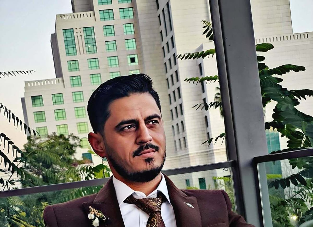 الإعلامي محمد الأصيل يكشف عن سرقة منزله بدمشق وخسارة نصف مليون دولار