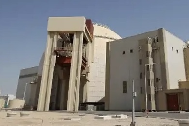 طهران تعلن تعرض محطة "دارخوين" النووية لقصف صاروخي أمريكي