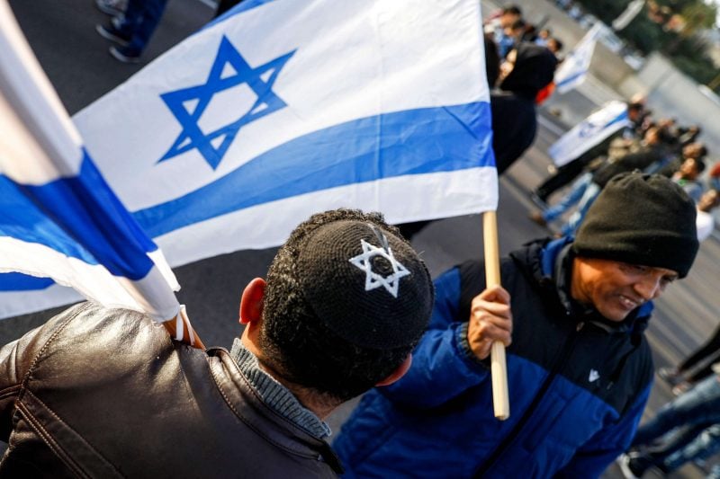 فلسطين المحتلة – وسائل إعلام عبرية: الهجرة زادت بنسبة 40% من إسرائيل