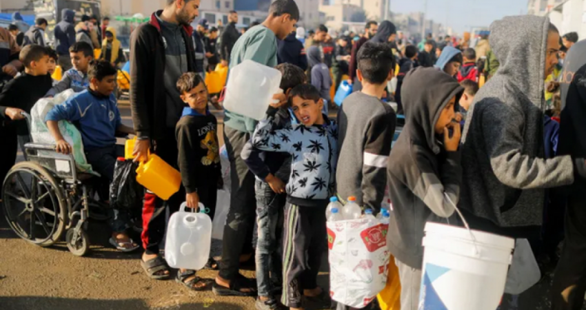 أطباء بلا حدود: تدهور كارثي في خدمات المياه والصرف الصحي بغزة
