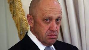 “بالملابس الداخلية”.. صورة لزعيم “فاغنر” تغزو مواقع التواصل “بالملابس الداخلية”.. صورة لزعيم “فاغنر” تغزو مواقع التواصل