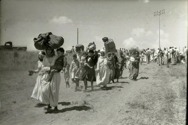 هآرتس ترحيل سكان الطنطورة إلى الأردن في حزيران 1948-