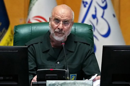 رئيس مجلس الشورى الإيراني: الولايات المتحدة تسعى لبدء حرب جديدة وانتزاع استسلام طهران ونٌعدّ “ردّا قويا” على أي هجوم قد يستهدفنا