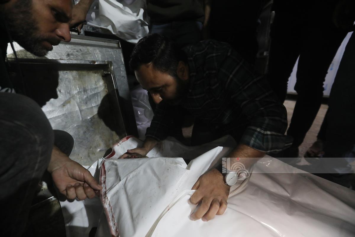 فلسطين – 3 شهداء وعدد من الجرحى بقصف الاحتلال على دير البلح وسط قطاع غزة