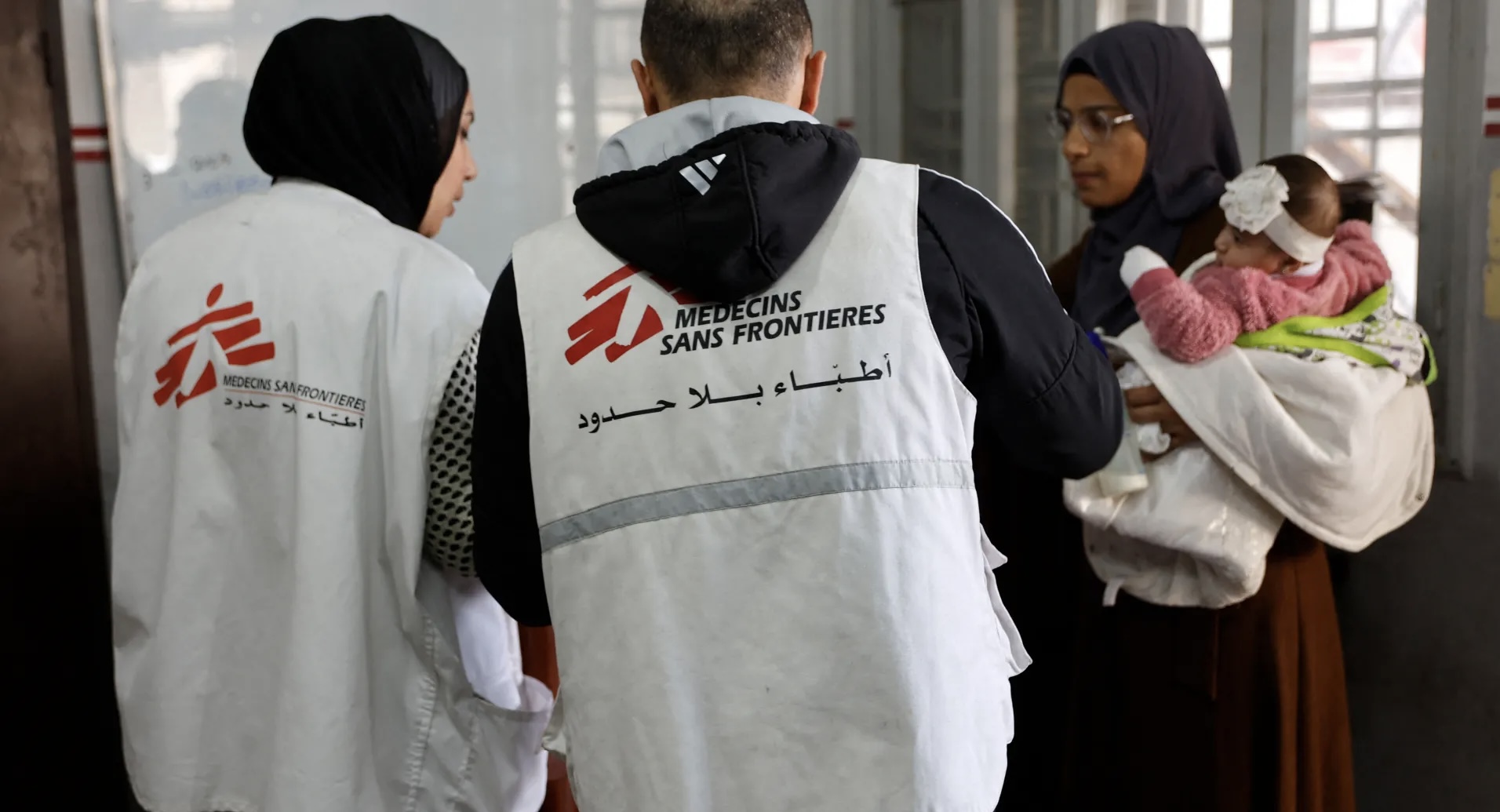 فلسطين – تعلن منظمة أطباء بلا حدود عن تعليق الأنشطة الطبية غير العاجلة في مستشفى ناصر لدواعي أمنية