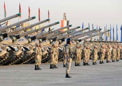 منصة عبرية : القاهرة تعزز دفاعاتها في سيناء وتزود الخليج بمنظومات "أمون" في وقت واحد