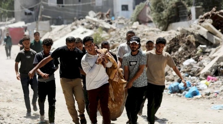 ثلاثة شهداء واصابات منذ الصباح بقطاع غزة