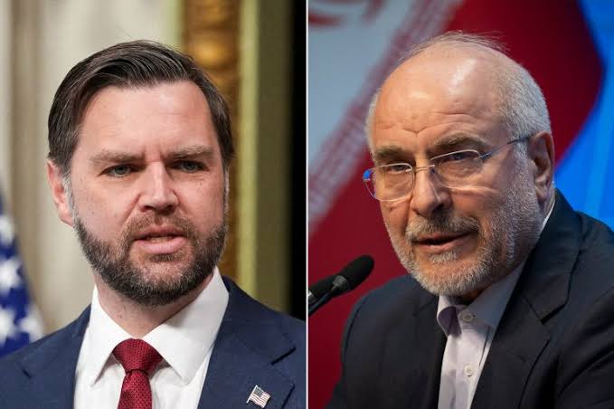 اختراق في المحادثات بين الجانبين ..إمكانية ترتيب لقاء بين وفدي أمريكا وإيران مساء الخميس أو الجمعة